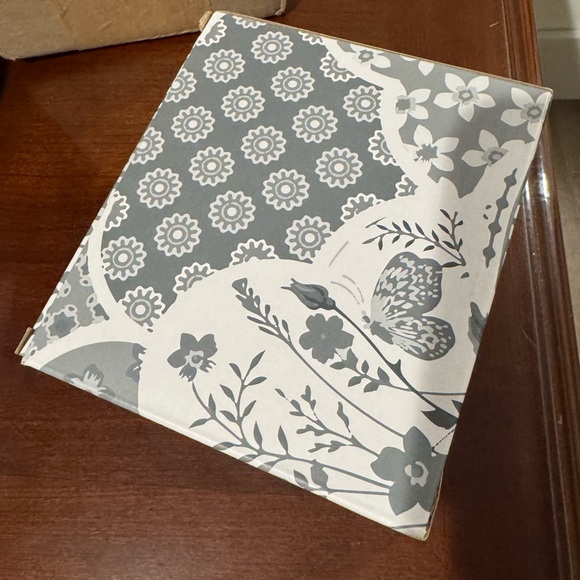 Taylor Swift folklore Album Desk Clock - Picture 8 of 8